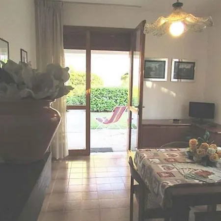 Casa vacanze Holiday In 35336